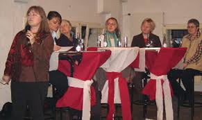 Dann eröffnete Barbara Garms von Radio Köln die Podiumsdiskussion. Austausch von Einschätzungen Podium: Eva Pohl, Barbara Garms, Elisabeth Stiefel, ...
