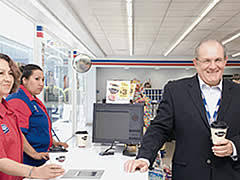 En 2007, Gilberto de Hoyos llegó a la dirección general de Tiendas Extra para redefinir el concepto. (Foto: Ramón Sánchez Belmont) - gilberto-de-hoyos-en-tiendas-extra