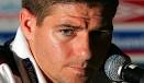Steven Gerrard vom FC Liverpool steht am 23. Januar wegen Körperverletzung ... - ma-Liverpool-benitez-stehen-nach-schlaegerei-zu-steven-gerrard
