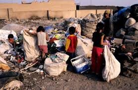 WE CAN CHANGE THIS - PODEMOS CAMBIAR ESTO - NOUS POUVONS TOUS CHANGER CELA