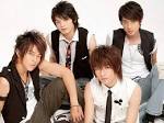 Fahrenheit on pictures with Yunho and Jaejoong?