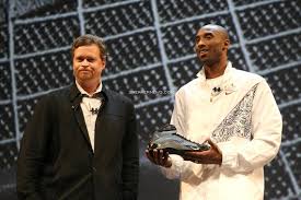 Nike Hyperdunk - Lightest & Strongest Basketball Sneaker Ever ...