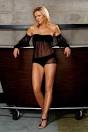Photo Gallery: [<b>Kim Cattrall</b> hot car]