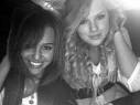 http://gossipteen.com/wp-content/uploads/2009/01/miley-cyrus-personal-leaked-photos-1.jpg