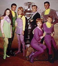 Lost in space Images?q=tbn:ANd9GcSqDZ-lfDilOknYq_3jGyNEJLhhkllyaMBSHxu4d3BcRNT5ogkFvA