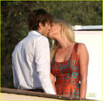 Photos of katherine heigl ashton kutcher aplusk kiss 03 ...