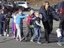 Sandy Hook shooting: Barack Obama backs assault weapons ban ...