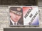 Ein Porträt des nun verurteilten Ante Gotovina auf einem großflächigem ...