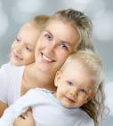 Una famiglia felice russo - ragazze-russe-Famiglia-russa-foto-hv_dp16645979