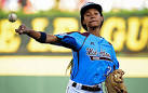 College player kicked off team for controversial Mone Davis tweet.