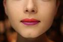 שפתיים עירומות (nude lips).