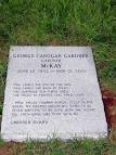 http://capitainetroy.free.fr/images/mckay_tomb.JPG