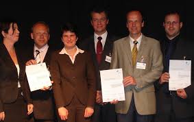 Caption: v.l.: Dr. Silke Wagener, Dr. Stefan Geiß (beide Freudenberg), Tanja Gönner, Umweltministerin Baden-Württemberg, Dr. Hofmann, Dr. Pawlik (beide ... - DSC05307