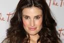 Idina Menzel Returns To Glee