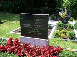 Grab von Bruno Dirks (30.09.1912-03.03.1994), Friedhof Jarssum