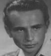 Zvi Farbenblum (Sam Moss),