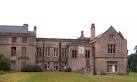 haunted houses in England. - via Daymix