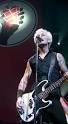 http://upload.wikimedia.org/wikipedia/commons/thumb/6/63/Mike_Dirnt_at_mic_in_Cardiff.png/220px-Mike_Dirnt_at_mic_in_Cardiff.png