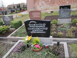 Grab von Jann Barkhoff (13.08.1912-26.03.1987), Friedhof Osteel