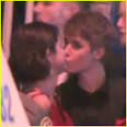 Selena Gomez Justin Bieber Caught Kissing  2011 Oscars Justin