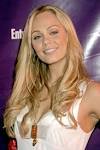 Actress Laura Vandervoort pictures at the San Diego Comic-Con - picture ...
