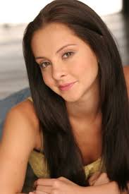 The birth name was Laura Catalina Ortiz. The height is 157cm. - laura-ortiz-23117