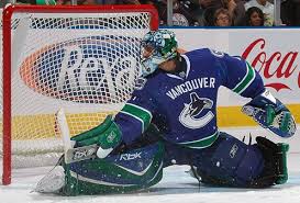 Roberto Luongo un retour en Floride ? Images?q=tbn:ANd9GcT2bPYE3IiIVJXGGPwB9I53ntvCJ7xbEnGIemLoKUk8iTvmIULaOQ