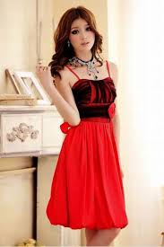 CONTOH MODEL BAJU PESTA WANITA MODERN YANG SIMPLE ELEGAN CANTIK ...