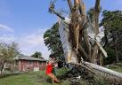 Storm brings snow, possible tornadoes to Plains - seattlepi.