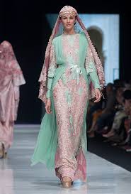 Jakarta Fashion Week 2014 � Ronald V. Gaghana � The Actual Style