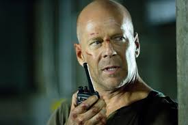 Bruce Wilis as John McClane in The 20th Century Fox&#39;s Live Free or Die Hard (2007). To fit your screen, we scale this picture smaller than its actual size. - die_hard4_01