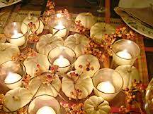 Show me your fall centerpieces :  wedding Images?q=tbn:ANd9GcT9OXDEEFFh4CL30zXeXxIDUCG LPGBV5hL5xgF0N0i5SRkivu 