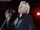 http://www.brianmay.com/queen/queennews/newspix/06/RogerTaylor_WWRYVegasPremierParty.jpg