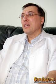 KapanLagi.com: Bayi Kedua : Dr. Dario Turk, sang dokter yang ... - dr_dario_turk-20060315-001-wawan