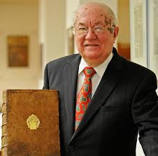 Walter Remy: Insgesamt mehr als 1.000 Bibeln zusammengetragen ...