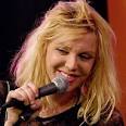 Courtney Love Image Love gives impromptu performance in Boston   NYPOST. Picture 7