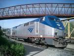 Man posing for selfie struck, killed by Amtrak train | Digital Trends