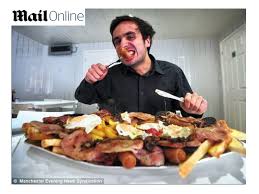 Vai encarar? Maior caf&eacute; da manh&atilde; do mundo tem 6 mil calorias ...