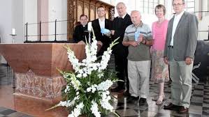 Albert Honings, Historiker Wilhelm Frenken, Pfarrgemeinderatsvorsitzende Renate Kries und Regionalkantor Winfried Kleinen (von links). - image