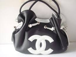 If I were a girl, What should be in my bag? photo 23