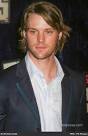 http://www.exposay.com/celebrity-photos/jesse-spencer-2007-mtv-video-music-awards-red-carpet-1i6Ijl.jpg