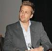 http://upload.wikimedia.org/wikipedia/commons/thumb/e/e3/GabrielMacht07.jpg/220px-GabrielMacht07.jpg