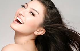 Profil Raline Shah, pemeran Riani dalam 5 cm | OKEPOP