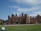 not been lived in by the British royal family since the 18th century. - via Daymix
