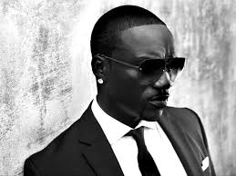Akon\u0026#39;s \u0026#39;Beautiful\u0026#39; Music Video Feat. Dulce Maria. See larger image \u0026middot; Akon has released a music video for the remix version of his single \u0026quot;Beautiful\u0026quot; with ... - 00024996