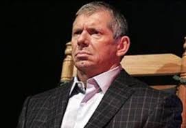 WWE ronda de noticias. Actualidad de Triple H, Vince McMahon no quiere competir con NBA, Quebecer Pierre Carl Ouellet ... - vince-mcmahon