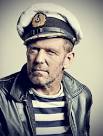 the man's man xxxiv: paul simonon. | marshallmatlock. - paul%20simonon%20captains%20hat