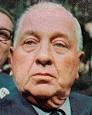 Richard J. Daley, an only child, was born in 1902 into an Irish catholic ... - DALEY