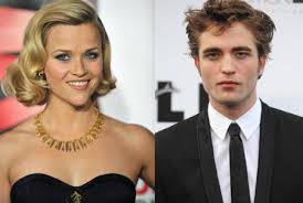 26-ENERO-¿Vampiro quién? - Resse Witherspoon dice que Robert Pattinson se ve muy diferente en WFE  Images?q=tbn:ANd9GcTI5nlUfrz4JJ-tSU9iEd5XwXLdTQc-GHJGhm7aIvL0TLzljBJy