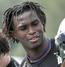 NEWS STAFF Foley High&#39;s Julio Jones ends recruiting suspense today with his decision to sign with Alabama. &quot;It was real close. - medium_Julio%2520J